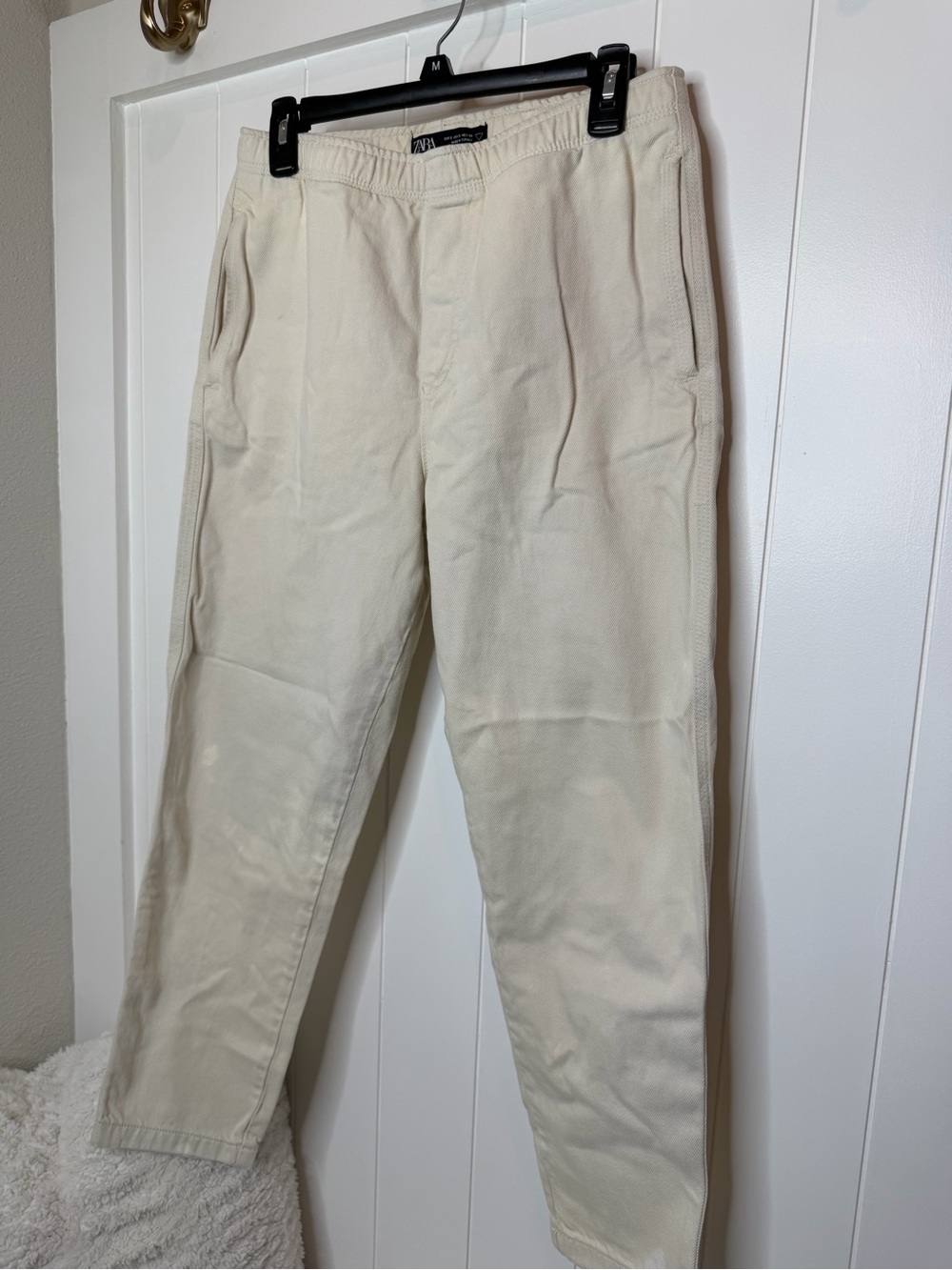 Zara Men's Cream Chinos